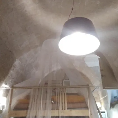 Sole Di Paglia Giu * Matera